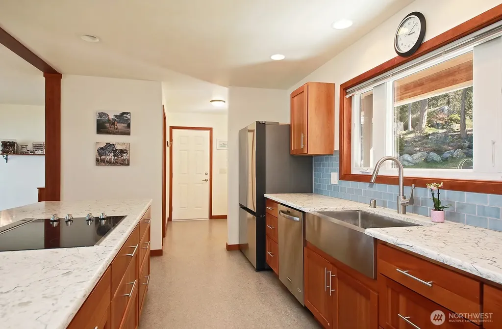 260 Rhodena Drive Coupeville WA 98239
