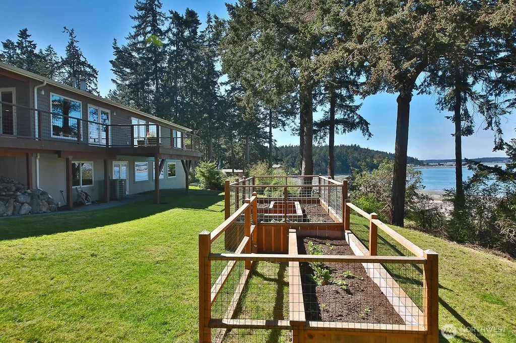 260 Rhodena Drive Coupeville WA 98239