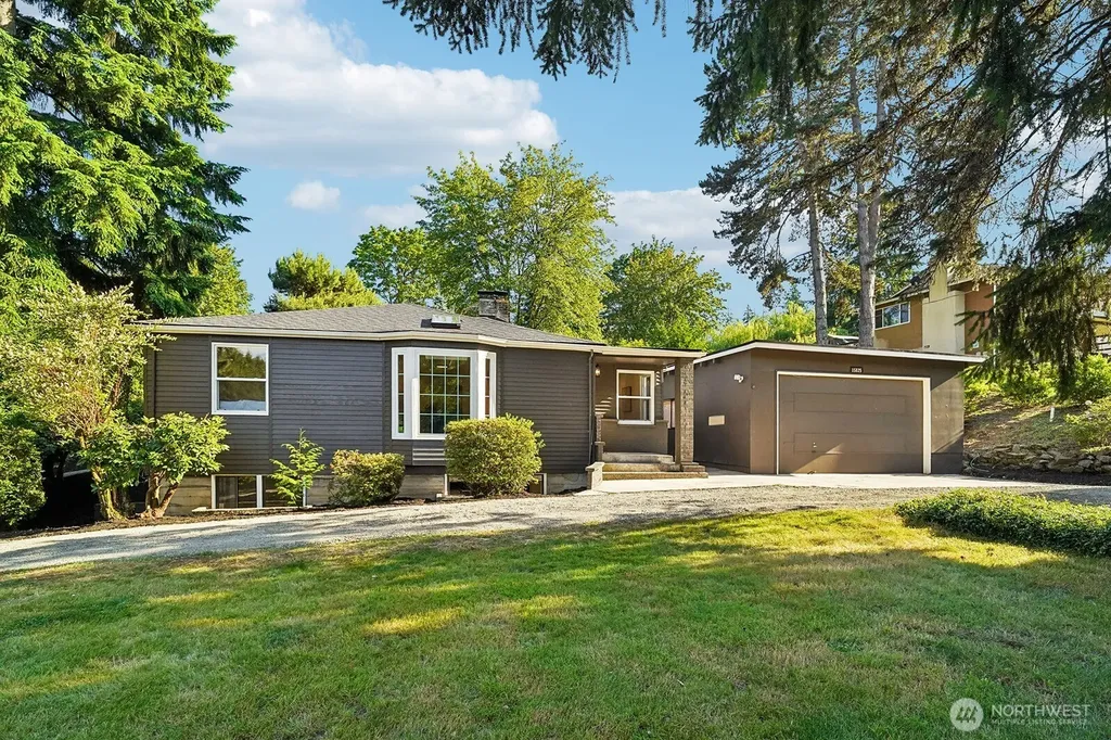15825 SE 116th Street Renton WA 98059