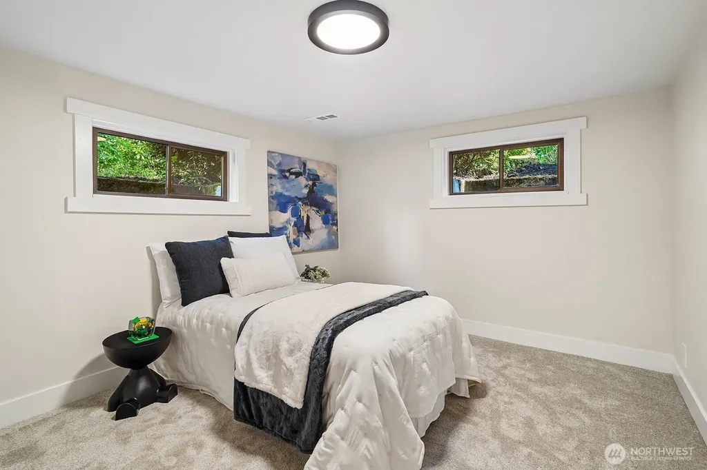 15825 SE 116th Street Renton WA 98059