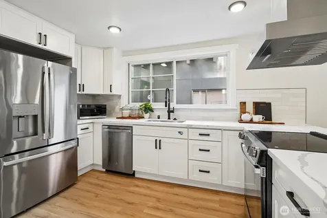 15825 SE 116th Street Renton WA 98059