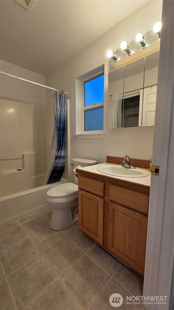 159 S Narwhal Loop SW Ocean Shores WA 98569