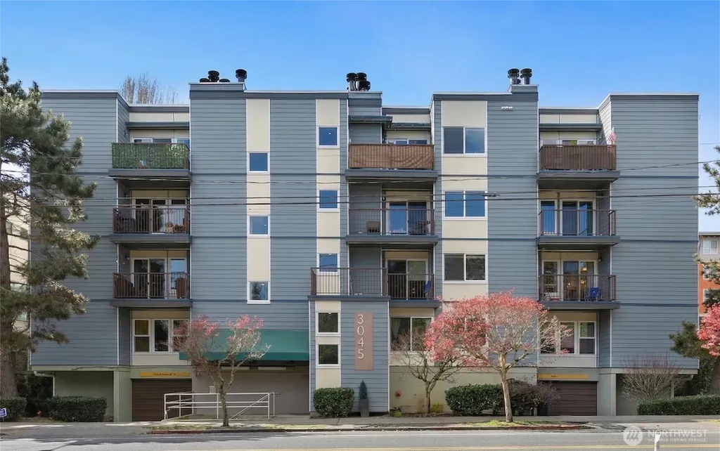3045 20th Avenue W Seattle WA 98199