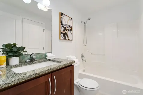 3045 20th Avenue W Seattle WA 98199