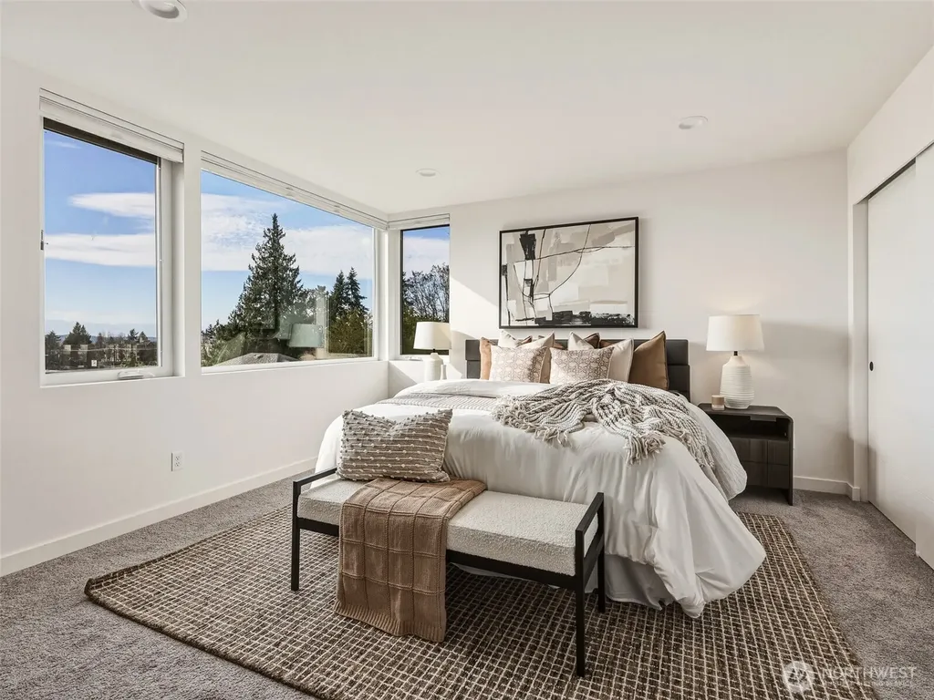 6320 41st Avenue SW Seattle WA 98136