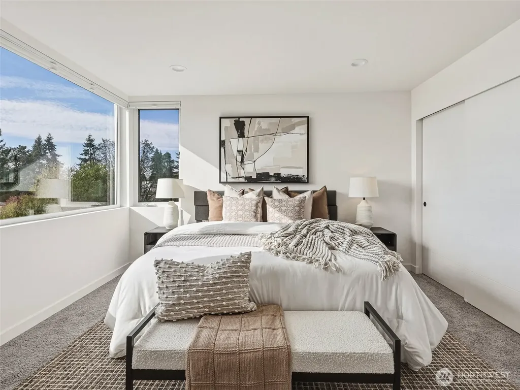 6320 41st Avenue SW Seattle WA 98136