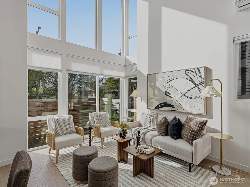 6320 41st Avenue SW Seattle WA 98136