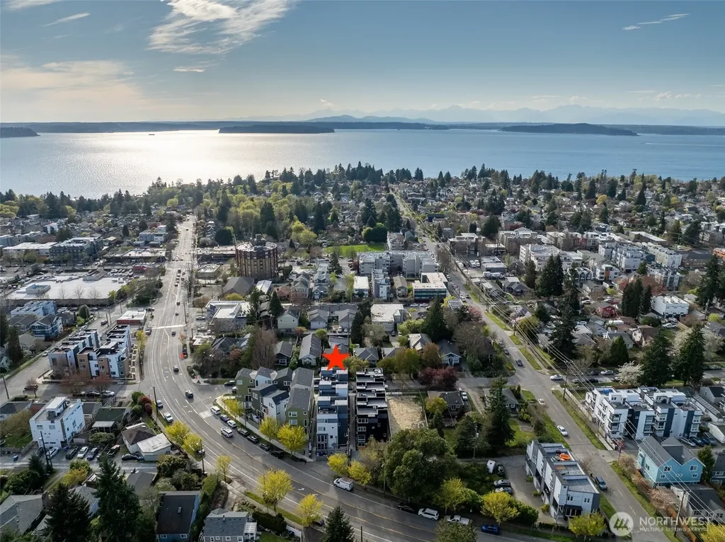 6320 41st Avenue SW Seattle WA 98136