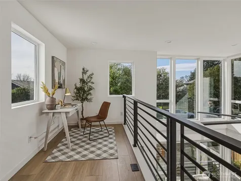 6320 41st Avenue SW Seattle WA 98136