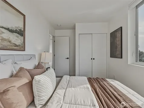6320 41st Avenue SW Seattle WA 98136