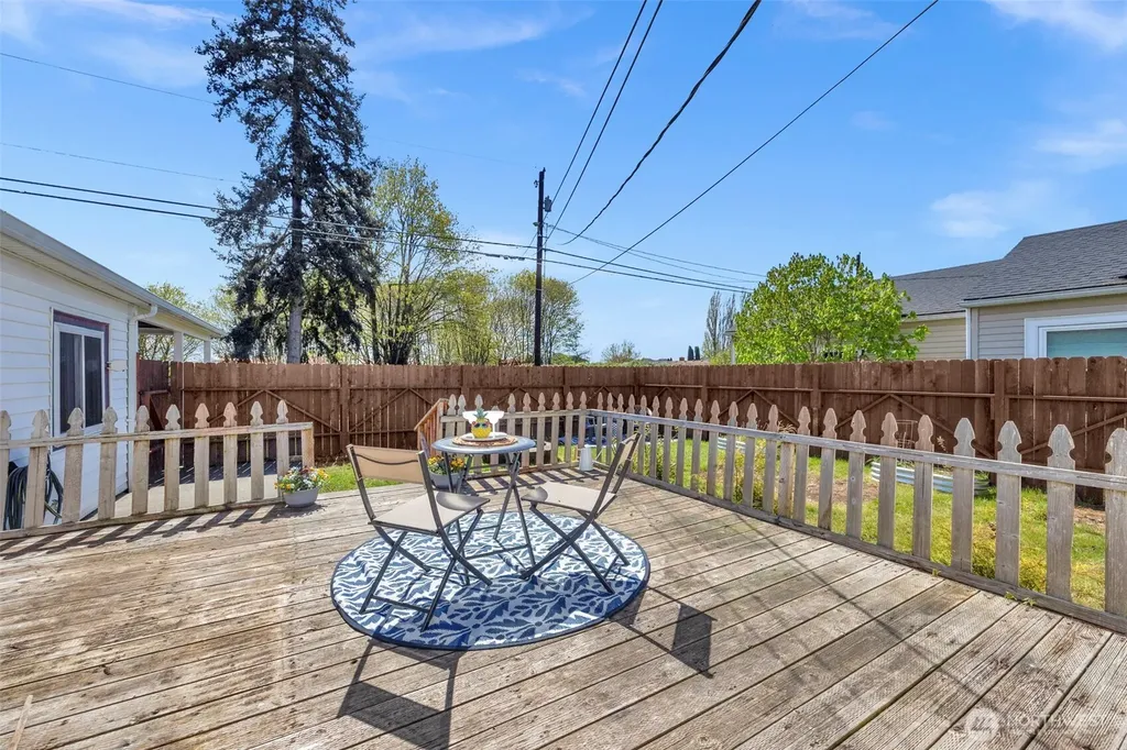 1814 2nd Street Marysville WA 98270