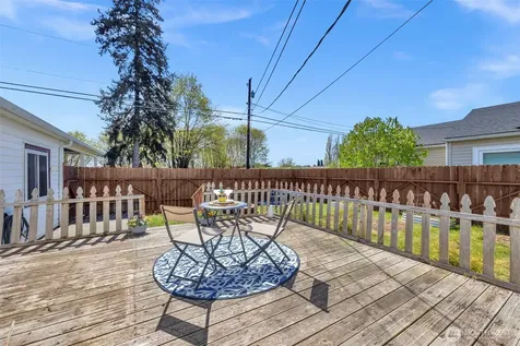 1814 2nd Street Marysville WA 98270