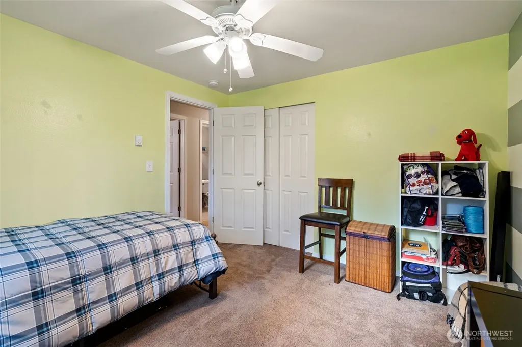 161 E Barnsby Place Shelton WA 98584