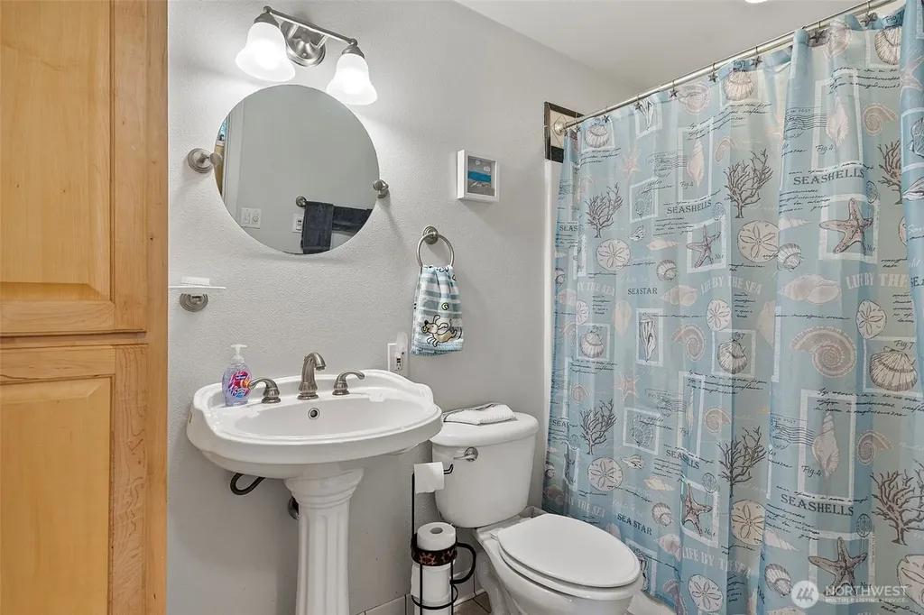 161 E Barnsby Place Shelton WA 98584