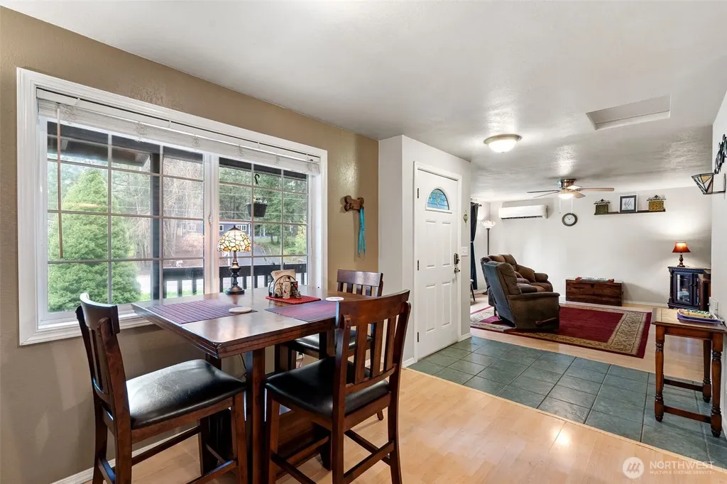 161 E Barnsby Place Shelton WA 98584