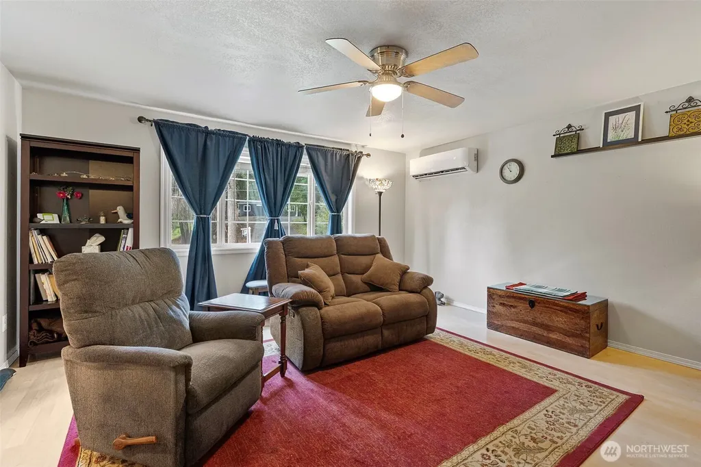 161 E Barnsby Place Shelton WA 98584