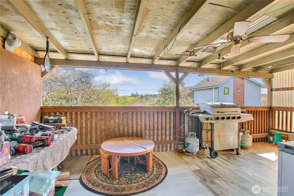 4560 34th Avenue S Seattle WA 98118