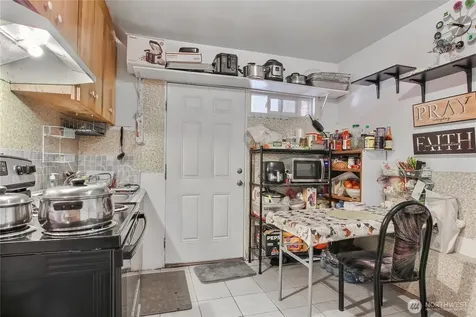 4560 34th Avenue S Seattle WA 98118