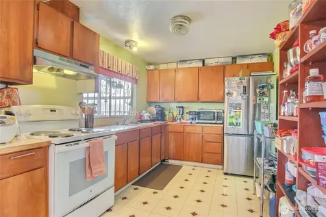 4560 34th Avenue S Seattle WA 98118