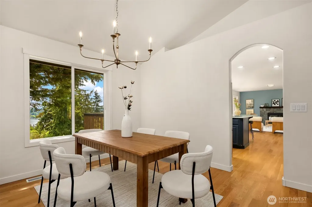 8226 Granite Drive NW Gig Harbor WA 98329