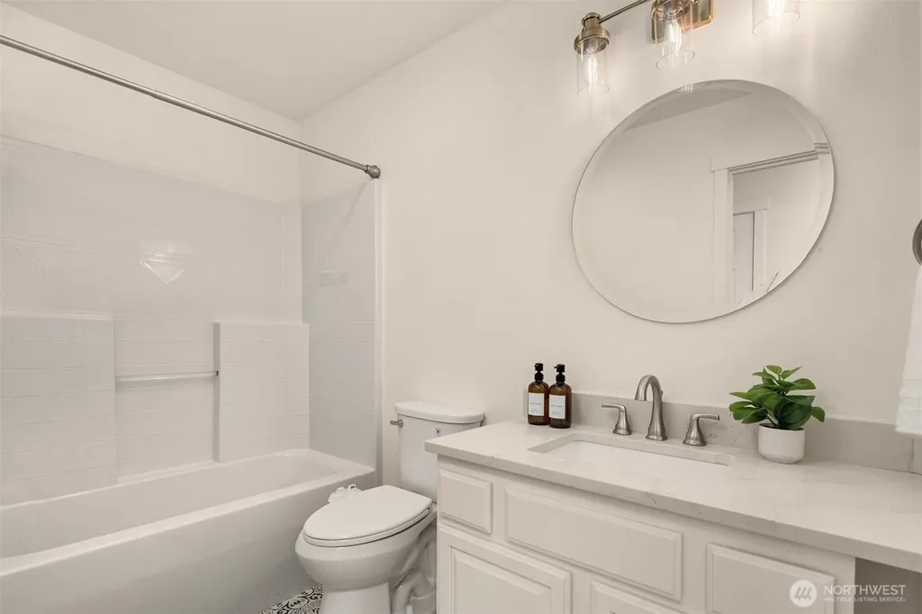 8226 Granite Drive NW Gig Harbor WA 98329