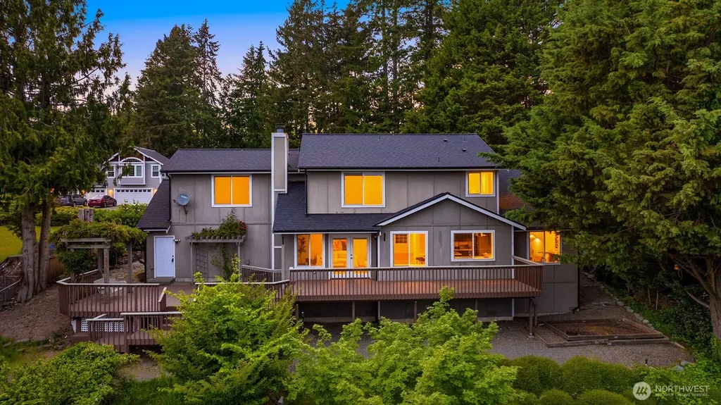 8226 Granite Drive NW Gig Harbor WA 98329