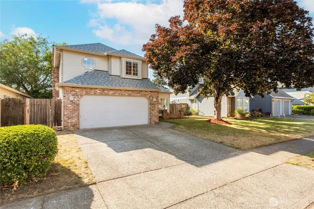 1712 SE Solomon Loop Vancouver WA 98683