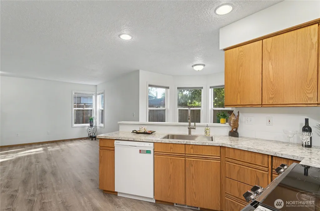1712 SE Solomon Loop Vancouver WA 98683