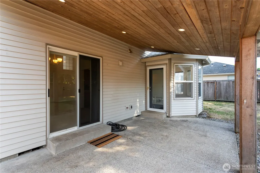 1712 SE Solomon Loop Vancouver WA 98683