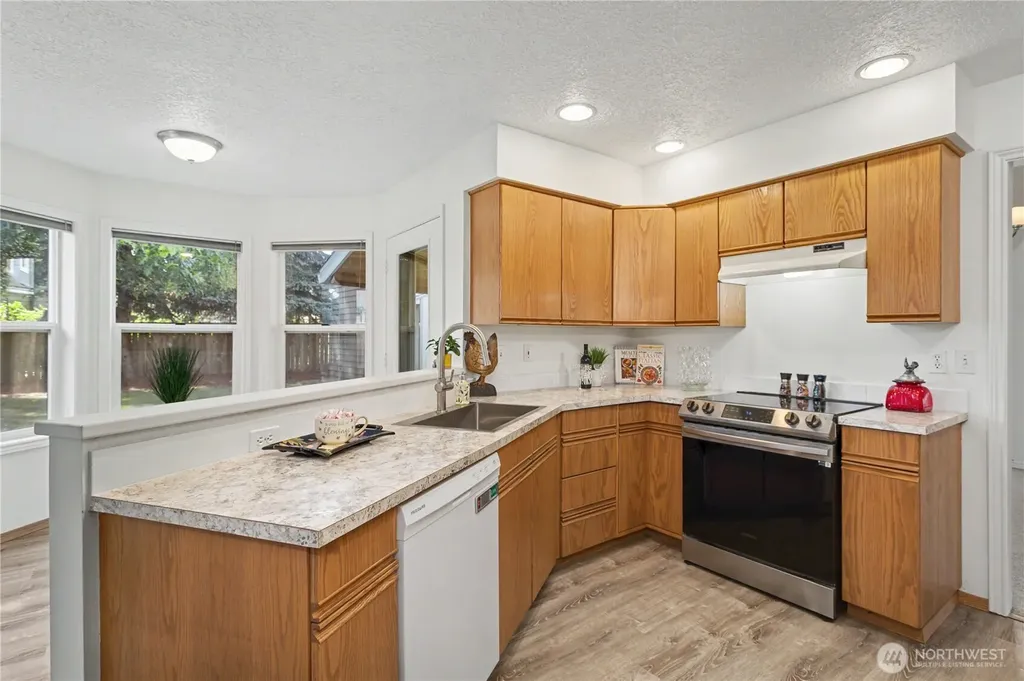 1712 SE Solomon Loop Vancouver WA 98683