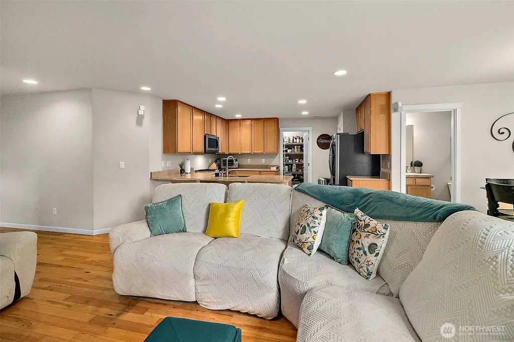 6415 Silent Creek Avenue SE Snoqualmie WA 98065