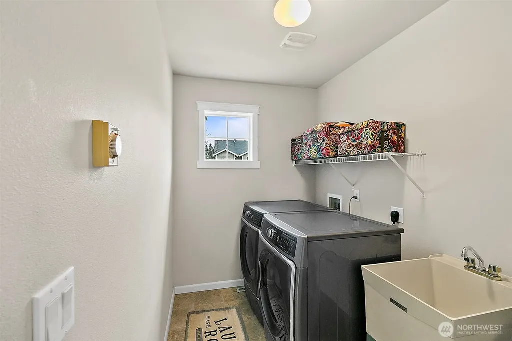 6415 Silent Creek Avenue SE Snoqualmie WA 98065