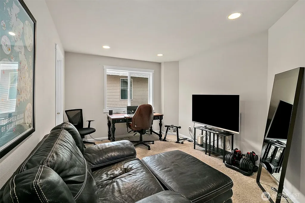 6415 Silent Creek Avenue SE Snoqualmie WA 98065