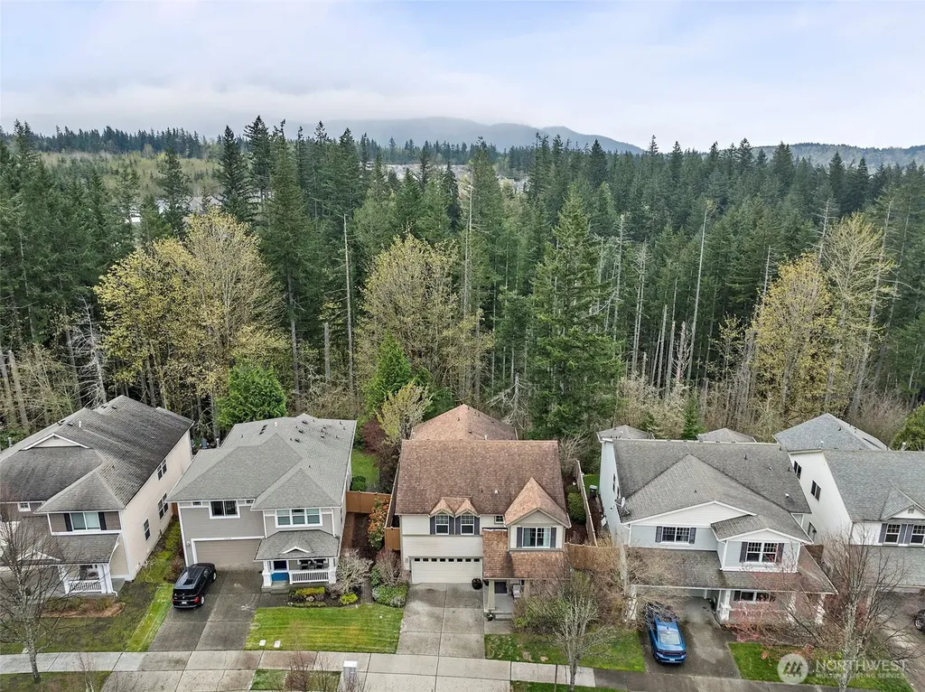 6415 Silent Creek Avenue SE Snoqualmie WA 98065