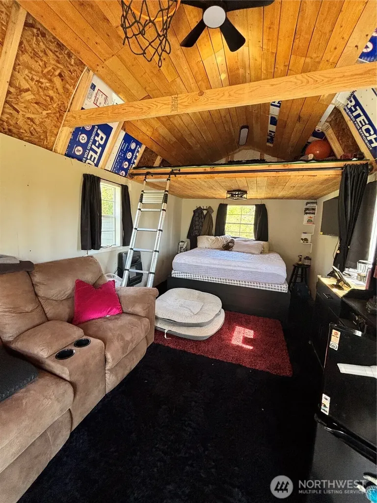 1554 State Route 508 Onalaska WA 98570