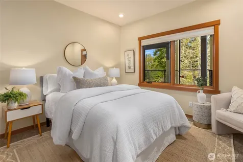 610 Vineyard Lane Bainbridge Island WA 98110