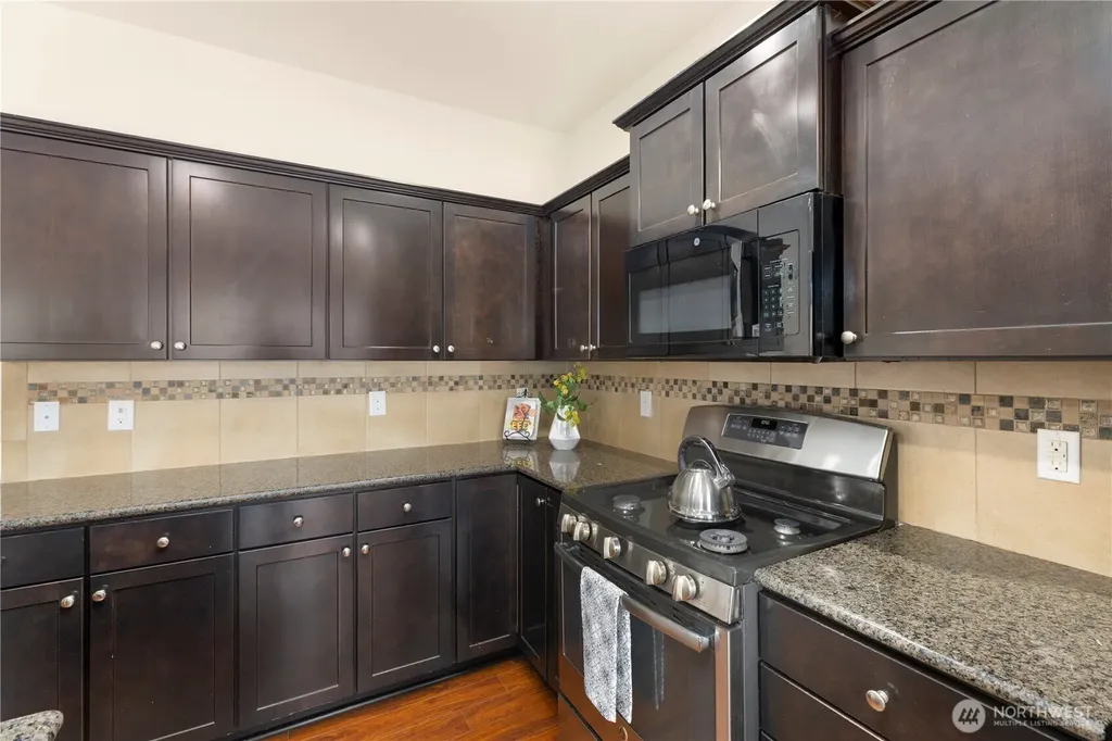 3053 Eagle Loop NE Lacey WA 98516