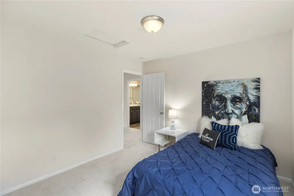 3053 Eagle Loop NE Lacey WA 98516
