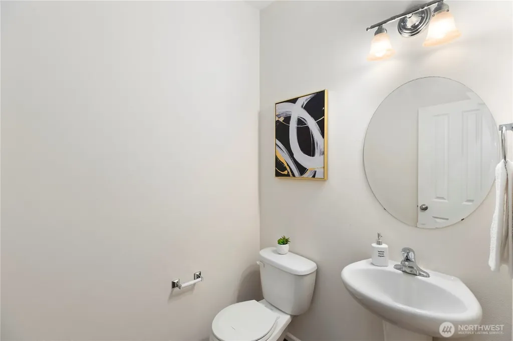 3053 Eagle Loop NE Lacey WA 98516