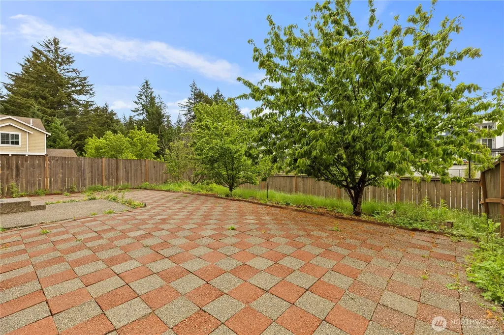 3053 Eagle Loop NE Lacey WA 98516