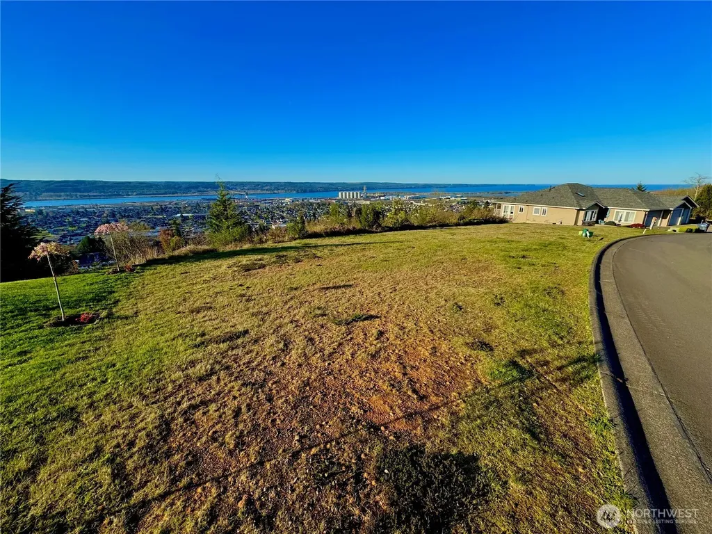 1154 Grays Pointe Lane Aberdeen WA 98520