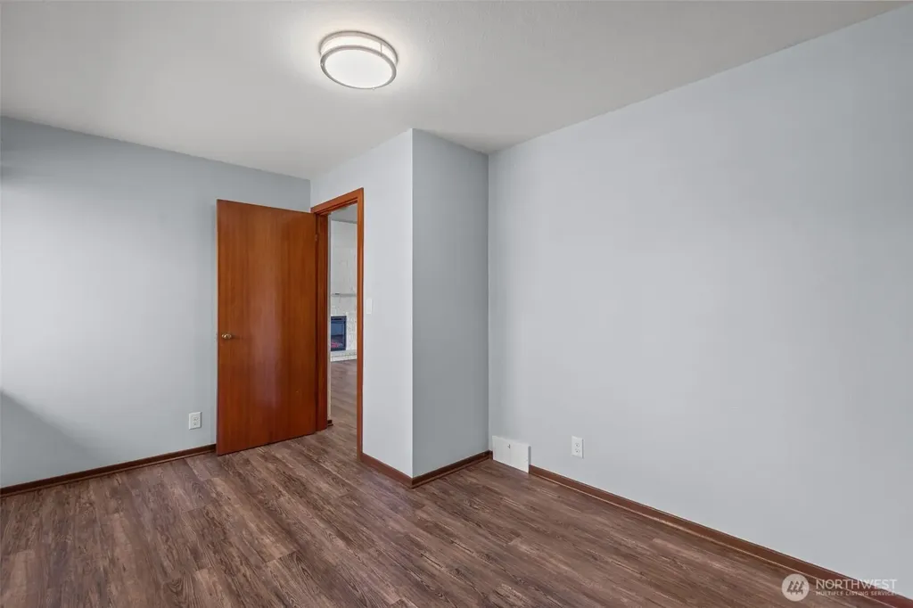 15108 74th Street E Sumner WA 98390