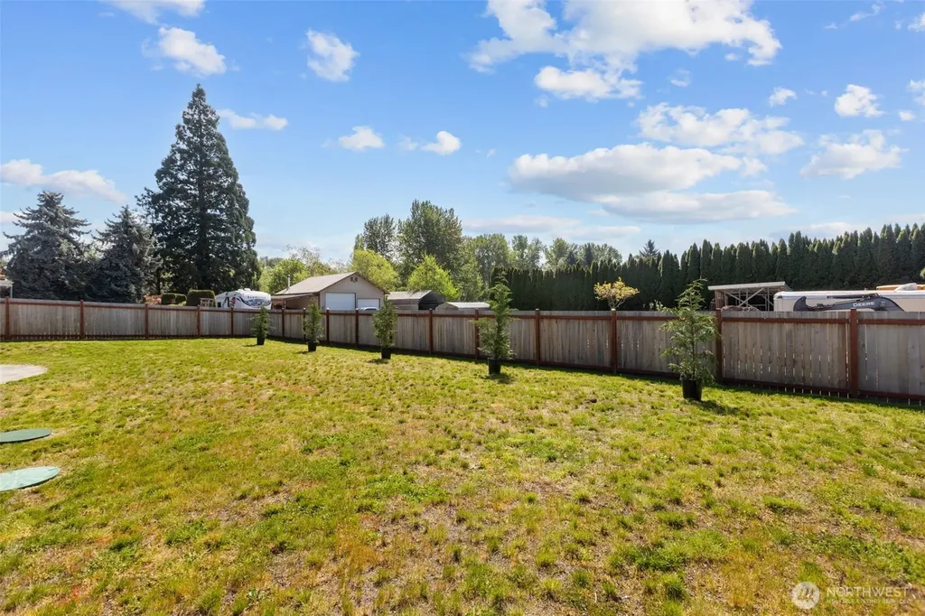15108 74th Street E Sumner WA 98390