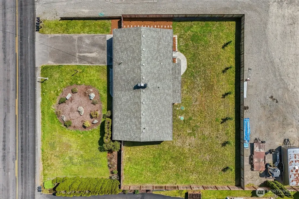 15108 74th Street E Sumner WA 98390
