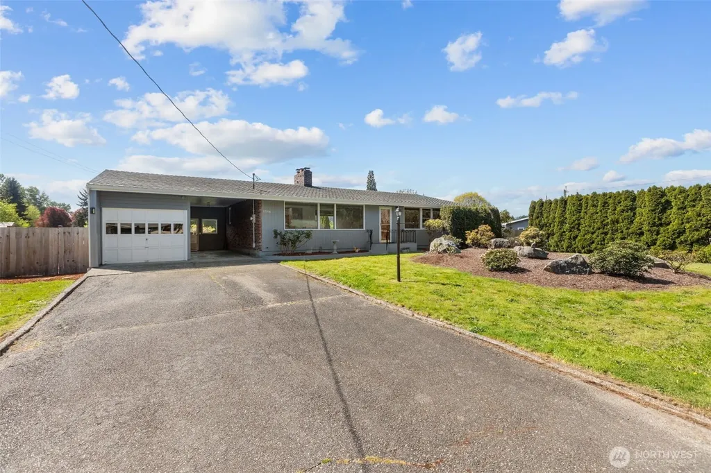15108 74th Street E Sumner WA 98390