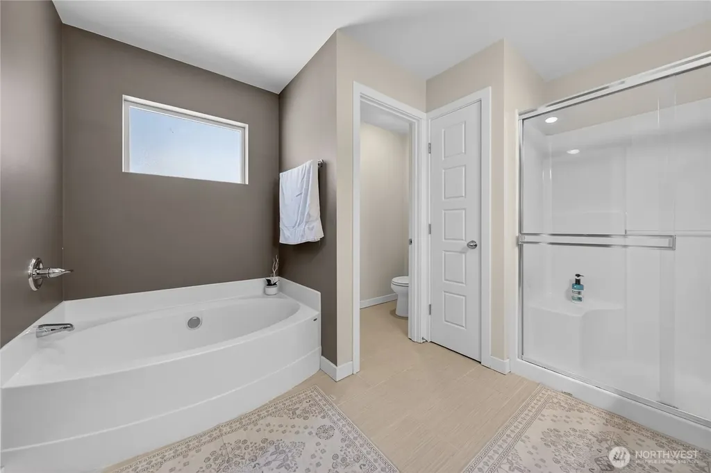 29330 120th Avenue SE Auburn WA 98092