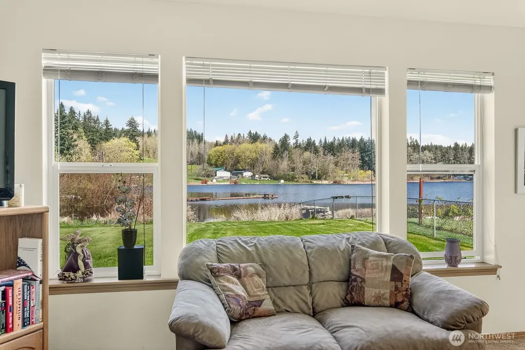 2303 256th St NW Stanwood WA 98292