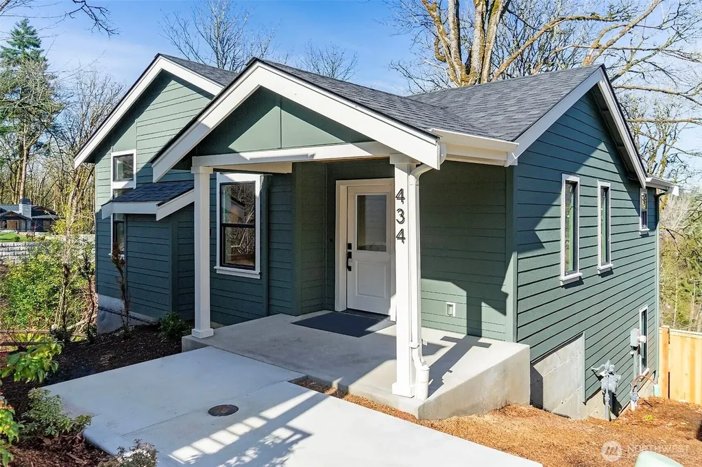 434 20th Avenue Kirkland WA 98033