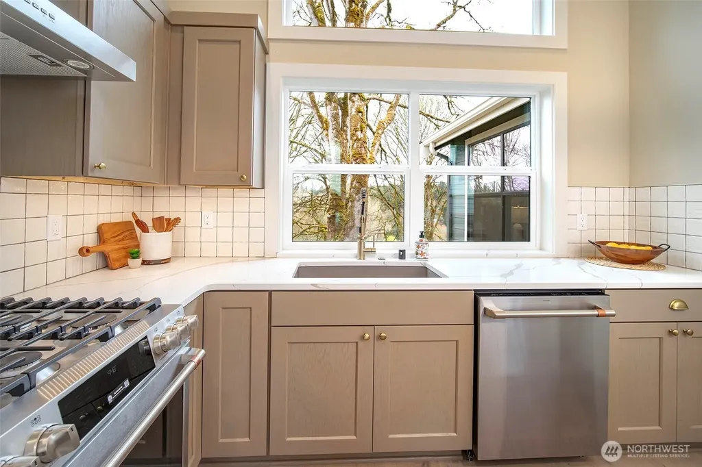 434 20th Avenue Kirkland WA 98033