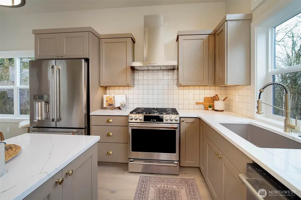 434 20th Avenue Kirkland WA 98033